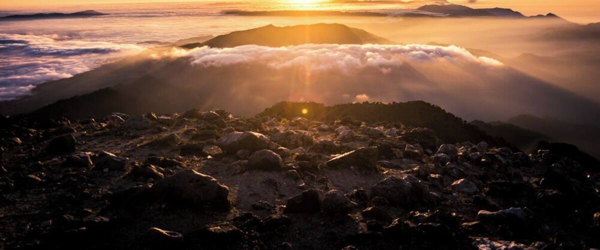 Sunrise above the clouds, seen from the top of Tajumulco.
