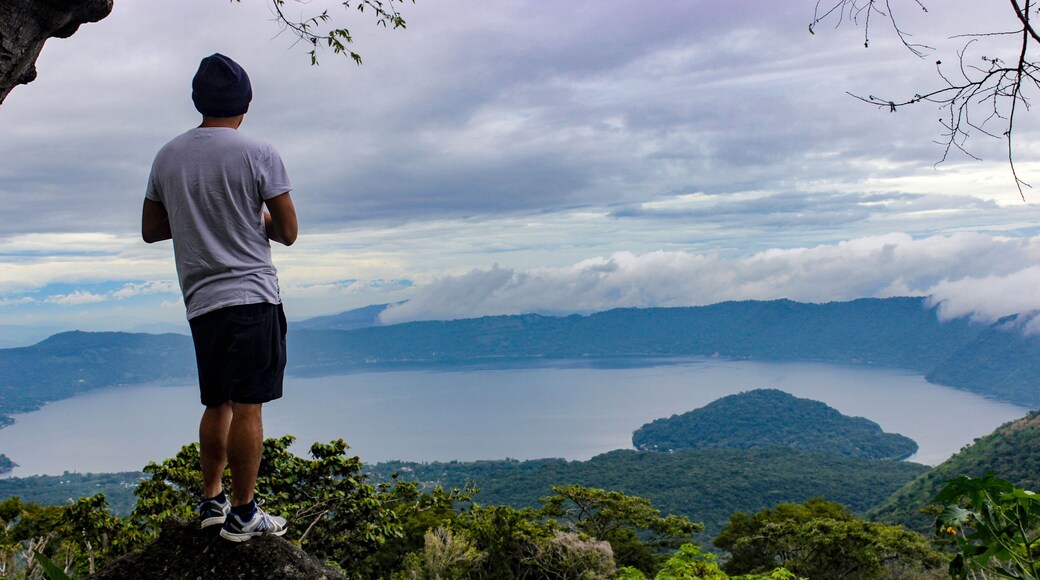 Vista de Lago de Coatepeque El Congo Santa Ana El Salvador