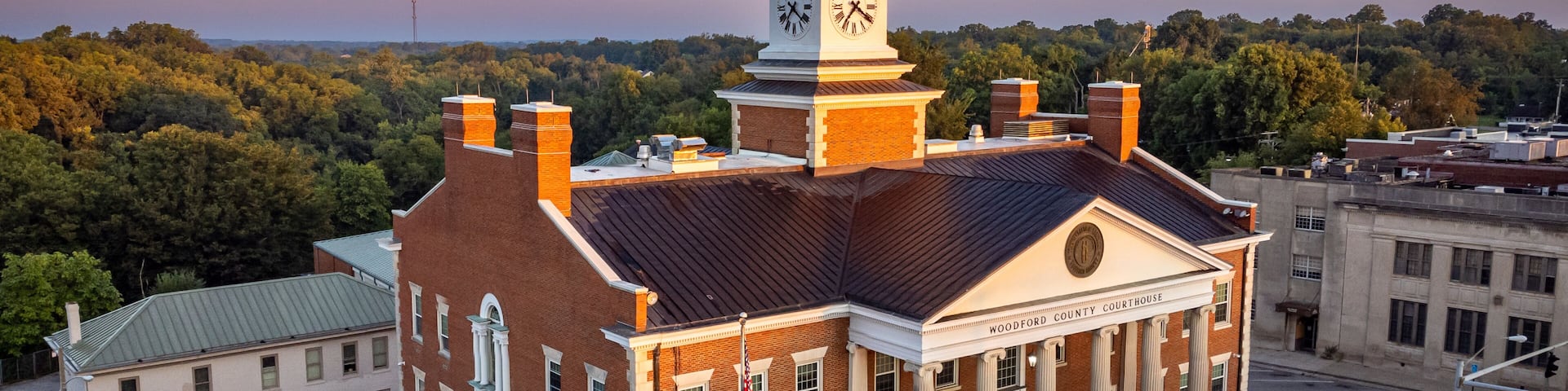 Woodford county courthouse in Versailles, KY during sunrise
