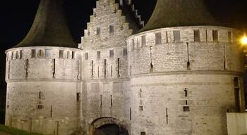 The Rabot (1491) is a water gate at the place where the Lieve-canal left the