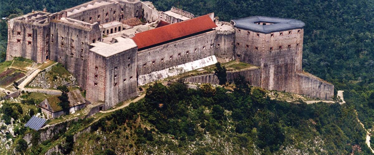 Haiti có tính năng lâu đài