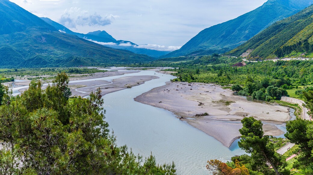 坎德爾特佩萊內