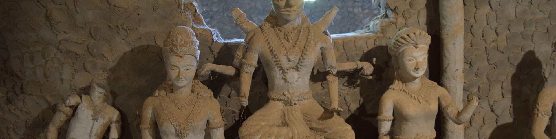 Inside the Jaws to Hell cave in Buddha Park there are hundreds of Buddhas.  It is nice seeing history being so well preserved.
#travel #photography #buddhapark #buddhas #explore #discover #history #culture