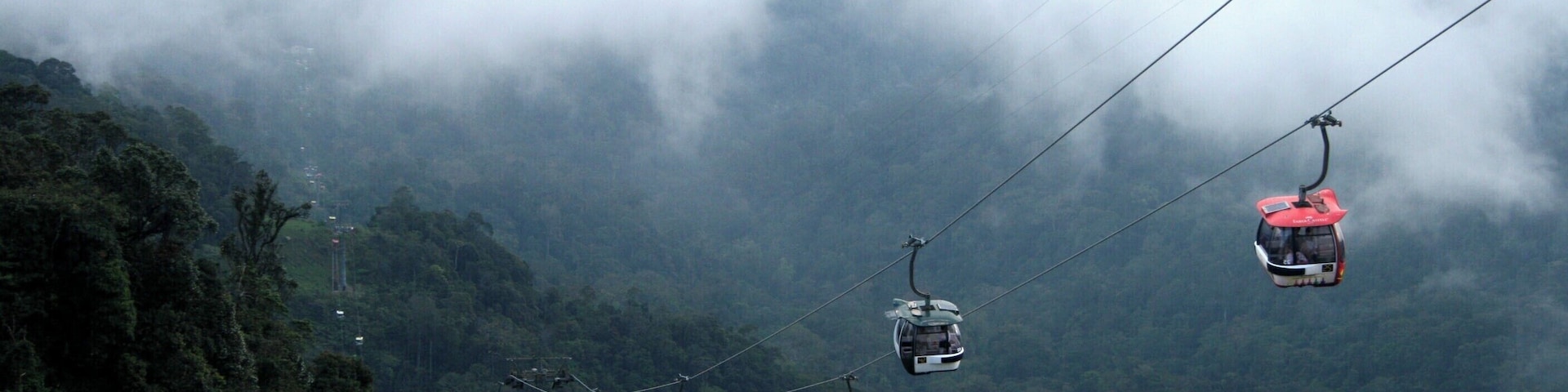 a long cable car ever!