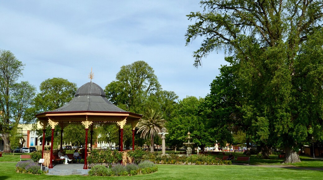 A view of Belmore Park in the city of Goulburn, Australia