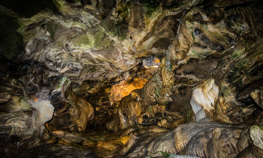 Howe Caverns Spelunking stalagmites stalagtites upstate New York