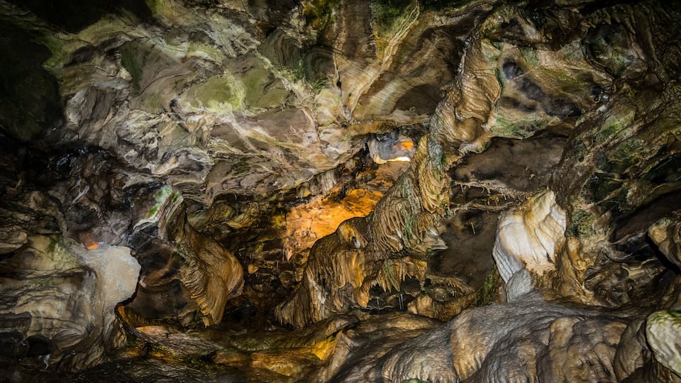 Howe Caverns Spelunking stalagmites stalagtites upstate New York