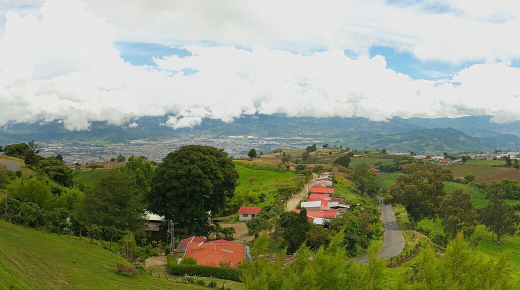 landscape in the Cartago area south of volcano Irazu