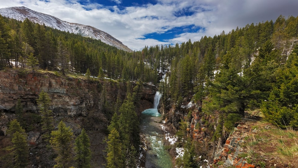 Falls Creek Falls along the Rocky Mountain Front near Augusta, Montana, USA