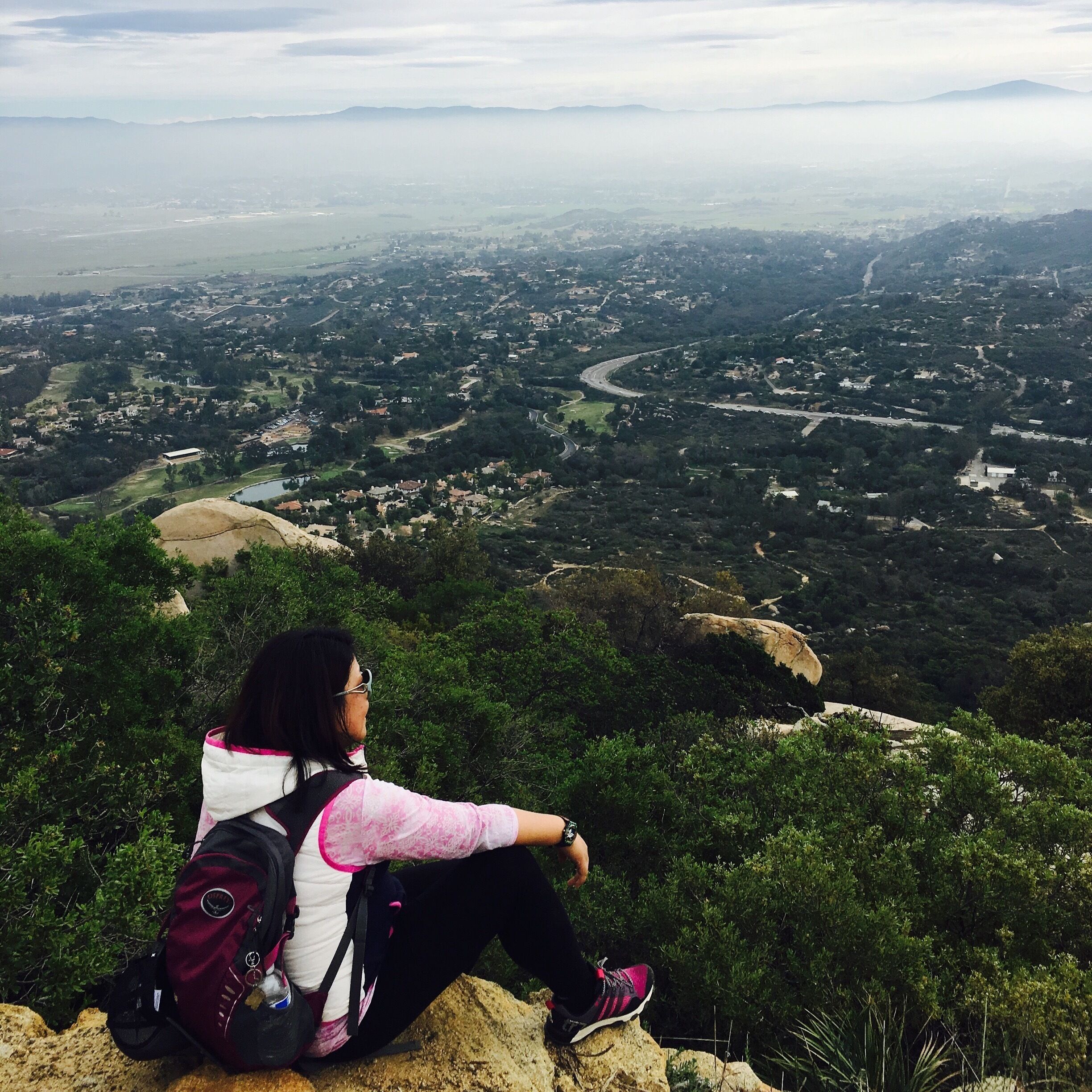 A 6.1 mile strenuous trail hike will get you to the Summit of Mt Woodson with this spectacular view waiting for you to admire.