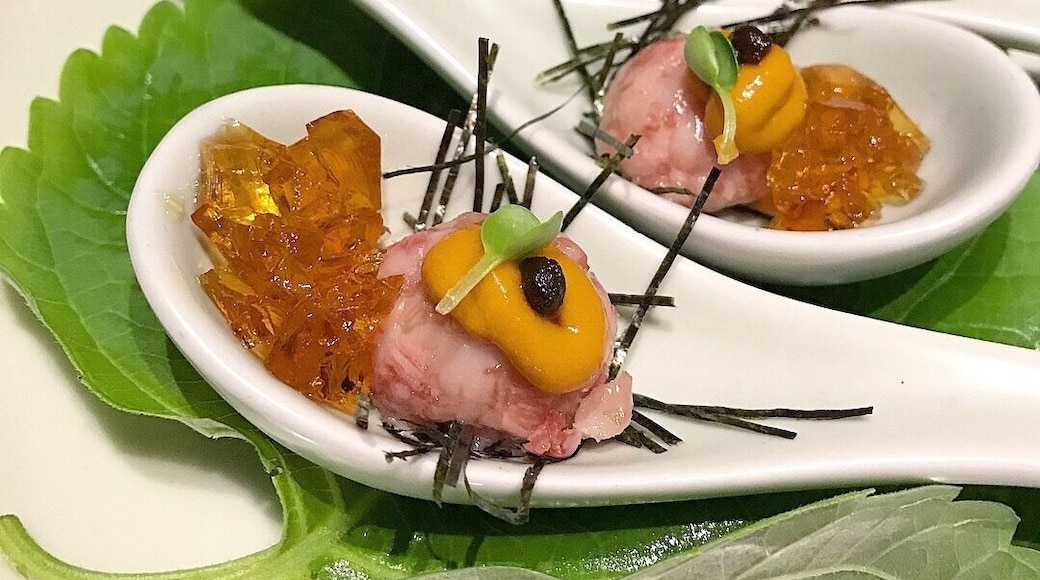 Sweetie Sweetie
Food turns into dessert when you eat with the right person #SweetSpot