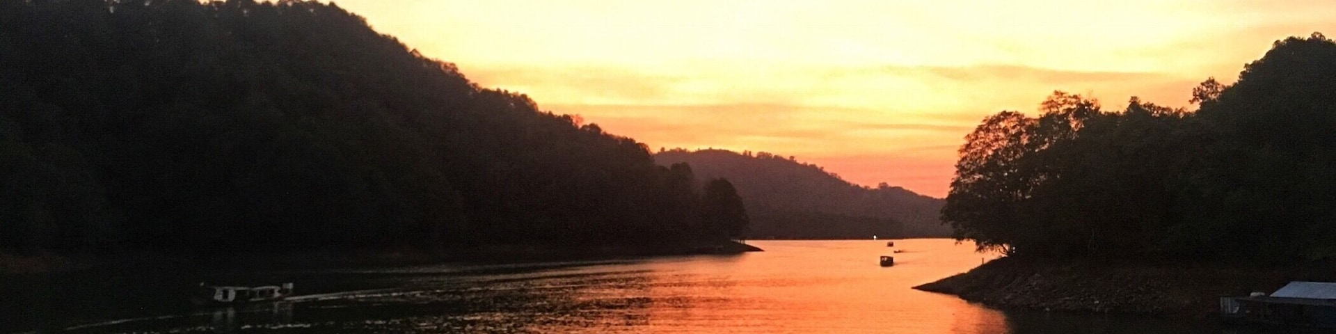 Jika engkau belum mempunyai ilmu, hanyalah prasangka,
maka milikilah prasangka yang baik tentang Tuhan.
Begitulah caranya!
#Adventure Photo Contest