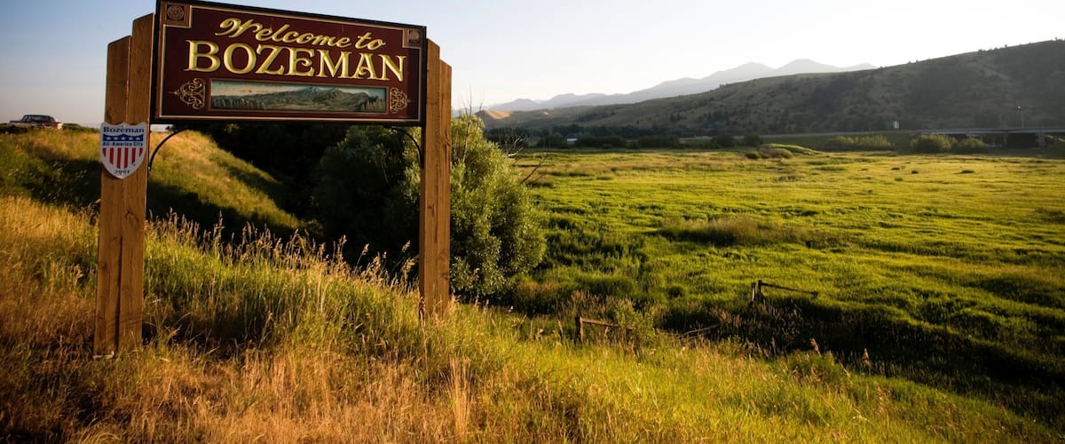 Bozeman showing signage and tranquil scenes