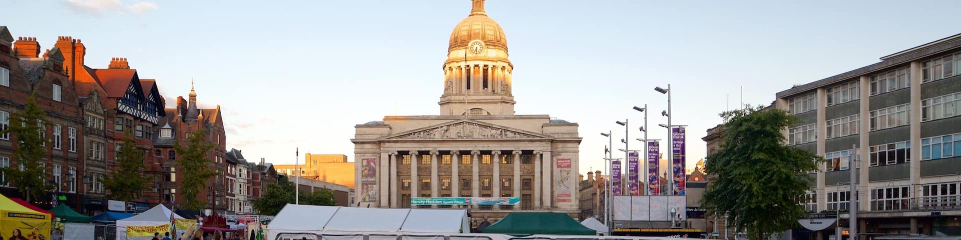 Nottingham featuring joki tai puro, markkinat ja kaupunki