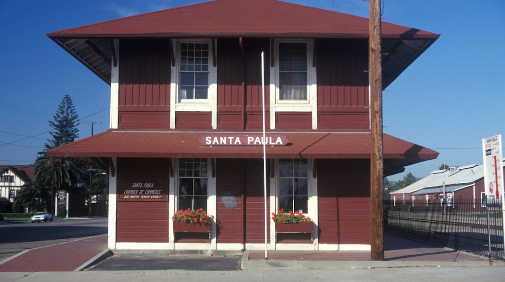 Santa Paula Train Depot