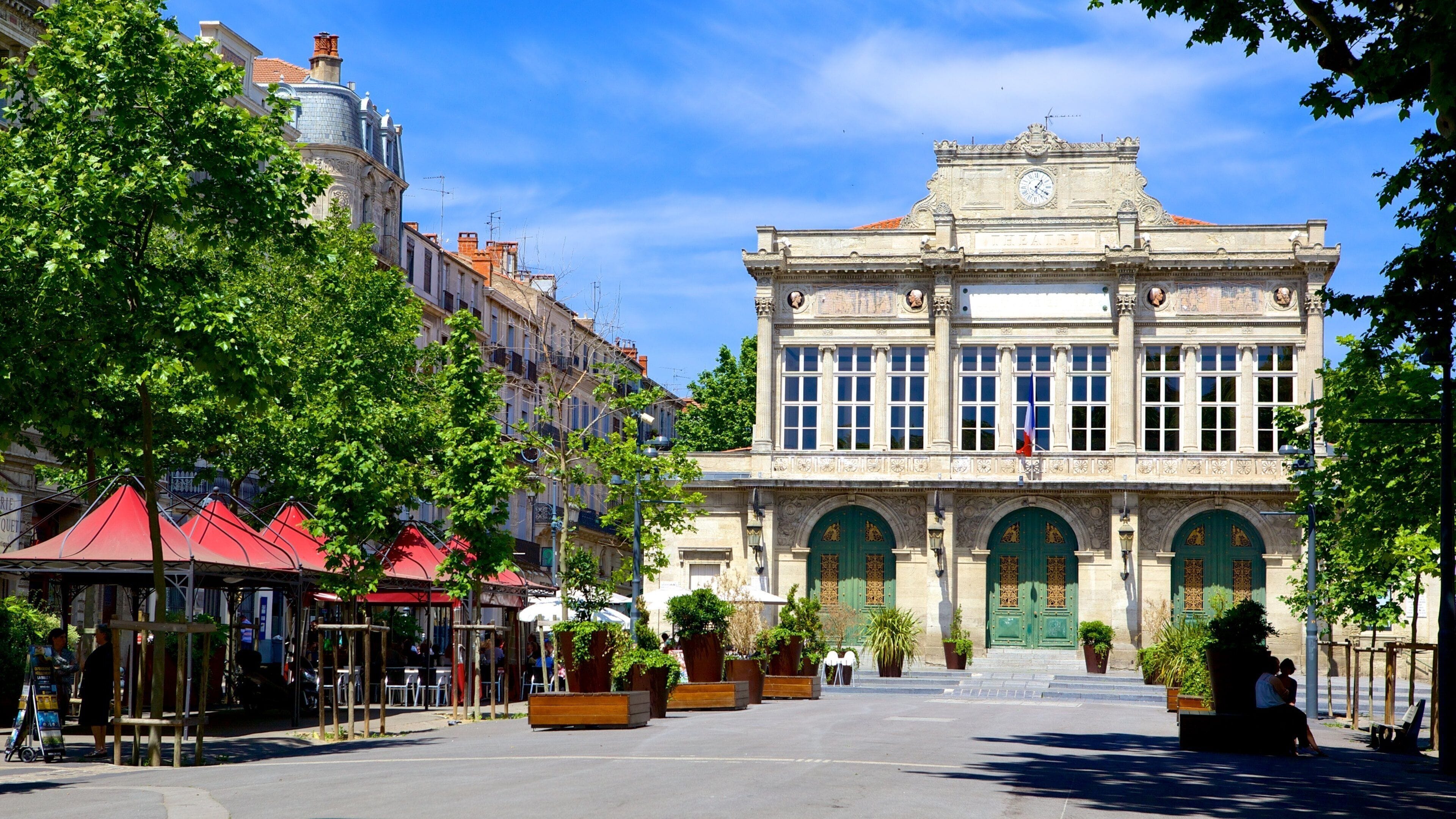 Beziers which includes heritage architecture
