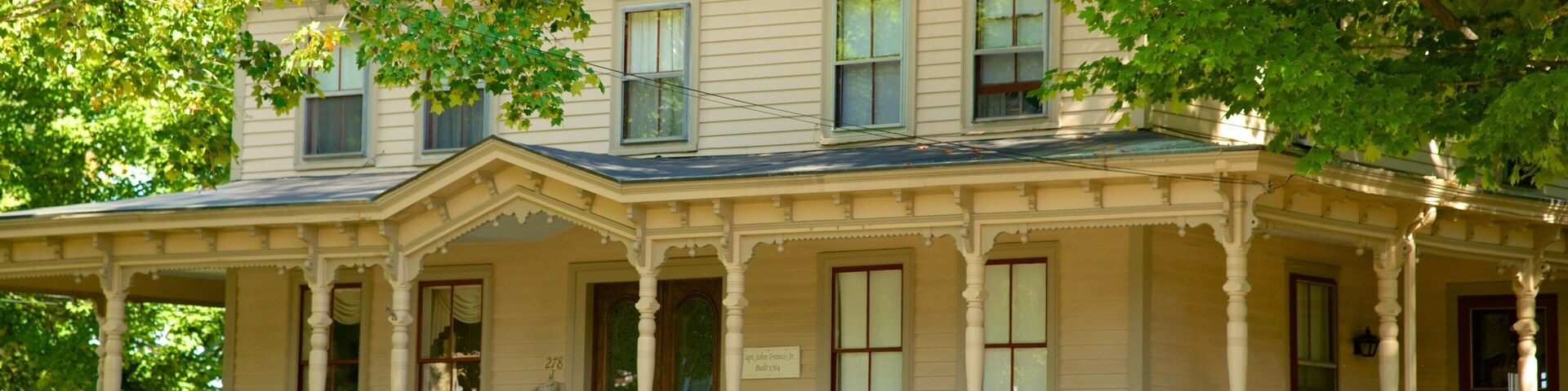 Wethersfield which includes heritage architecture and a house