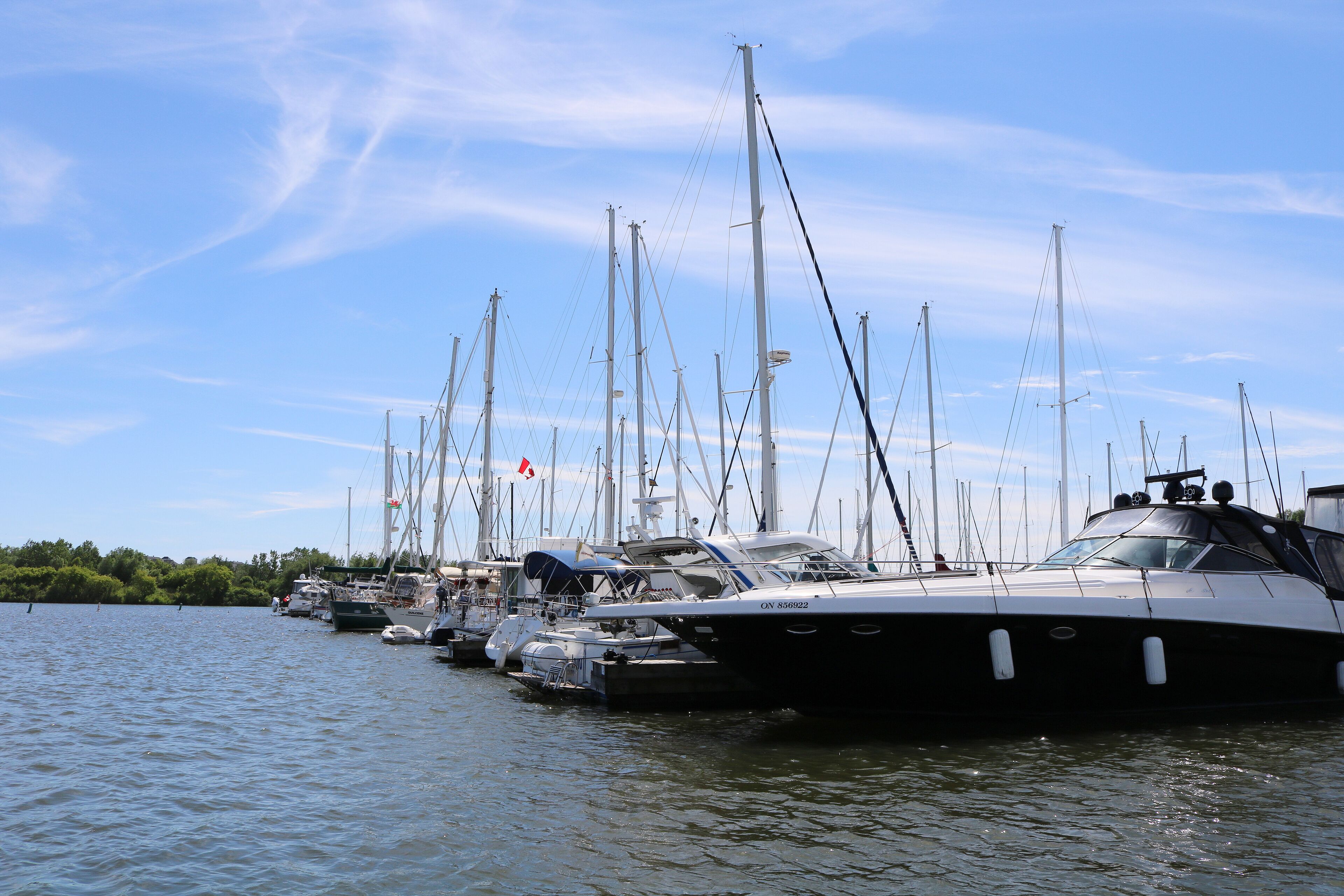 ヨットハーバー