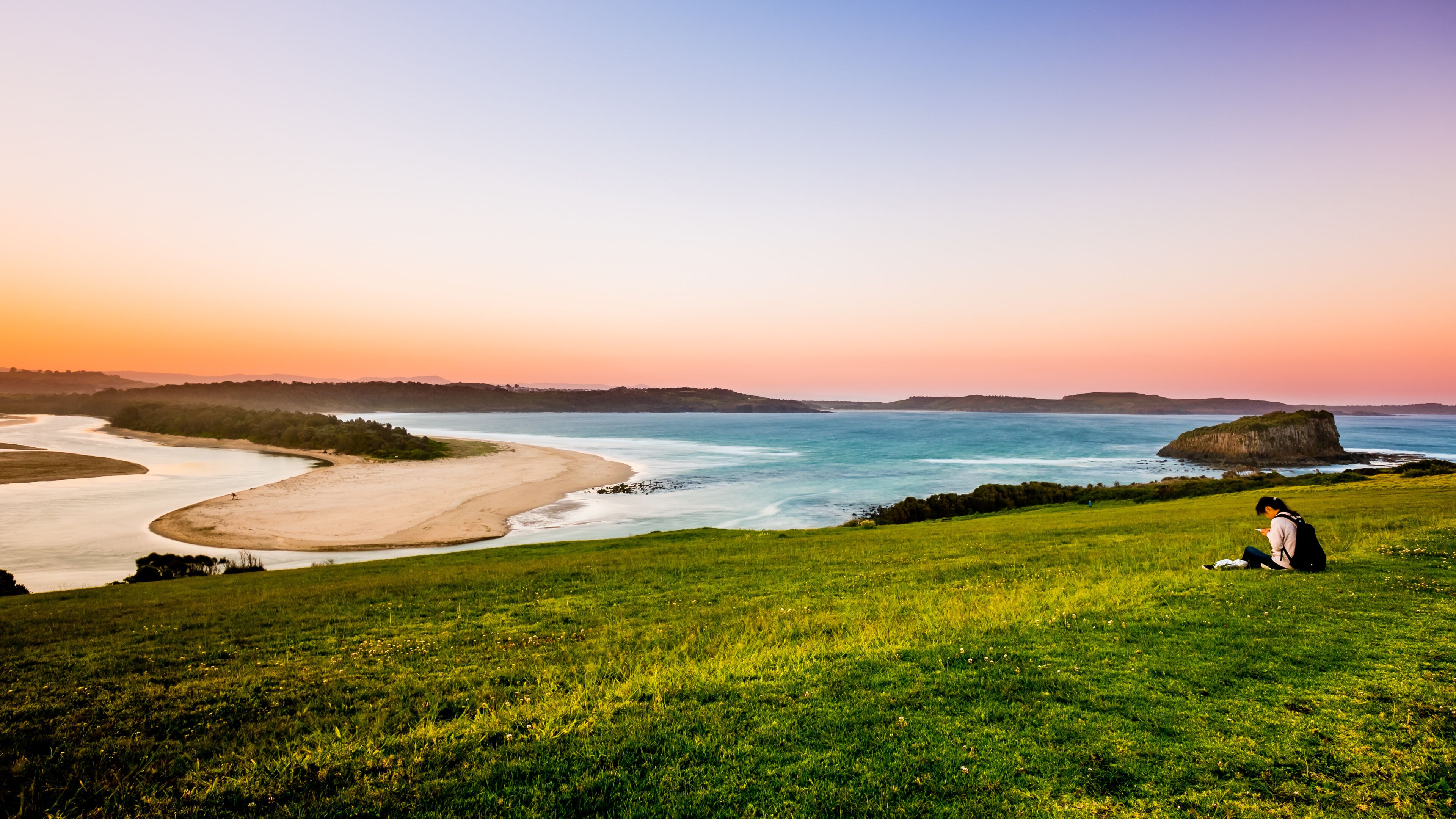 Enjoying Sunset View In Minnamurra