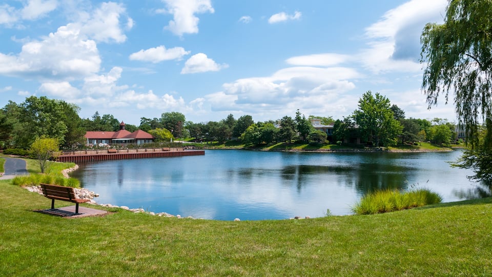 View of the lake in the subdivision of Northbrook, Illinois