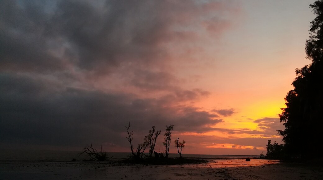 Sunset at Katka beach.