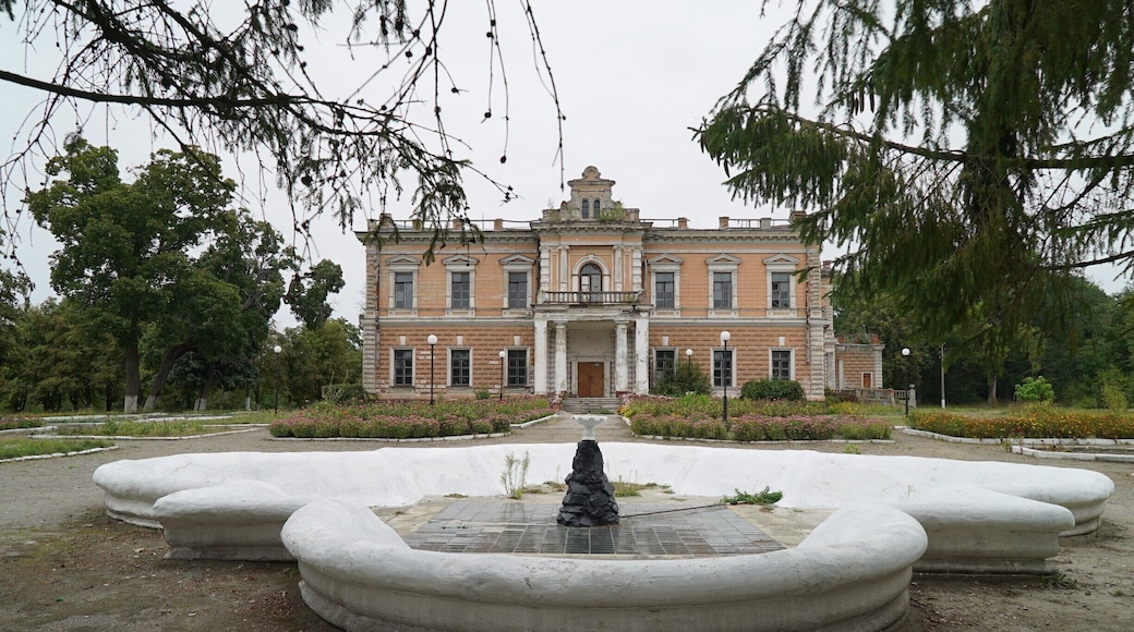 This is the remains of what used to be a glamorous resort.