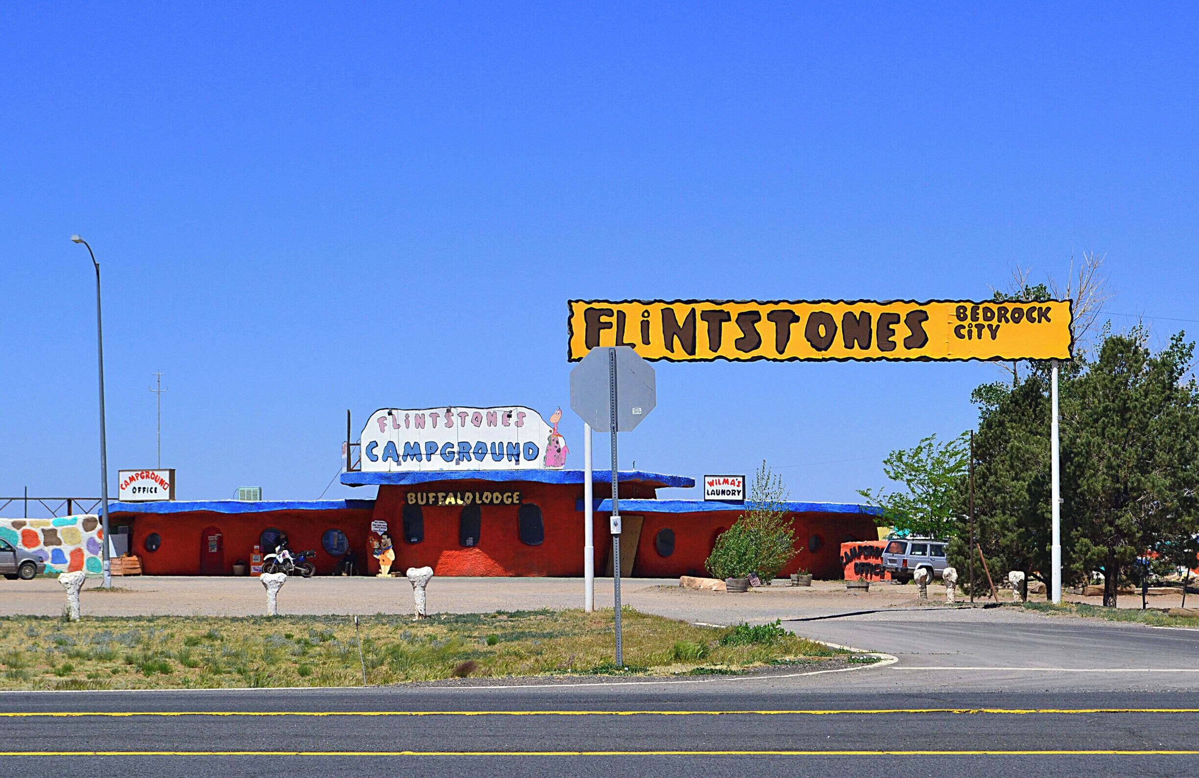 I was amused when I saw this on the way to the Grand Canyon. I remember visiting this place when I was a kid.