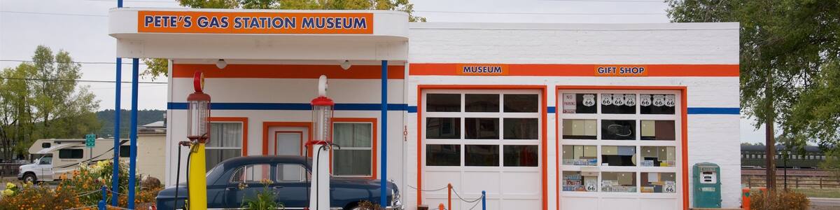 Williams featuring street scenes