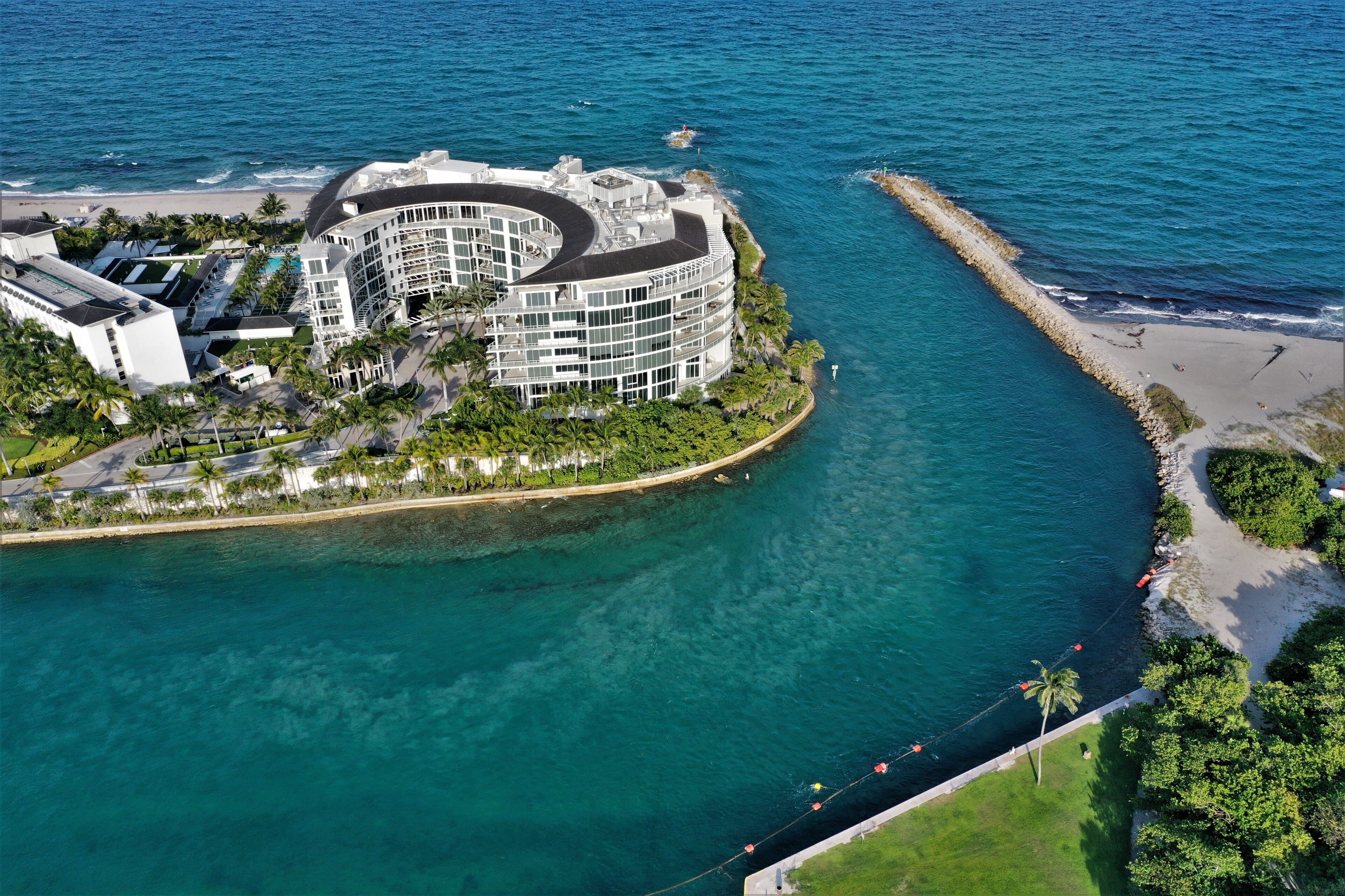 Boca Raton Inlet, Florida