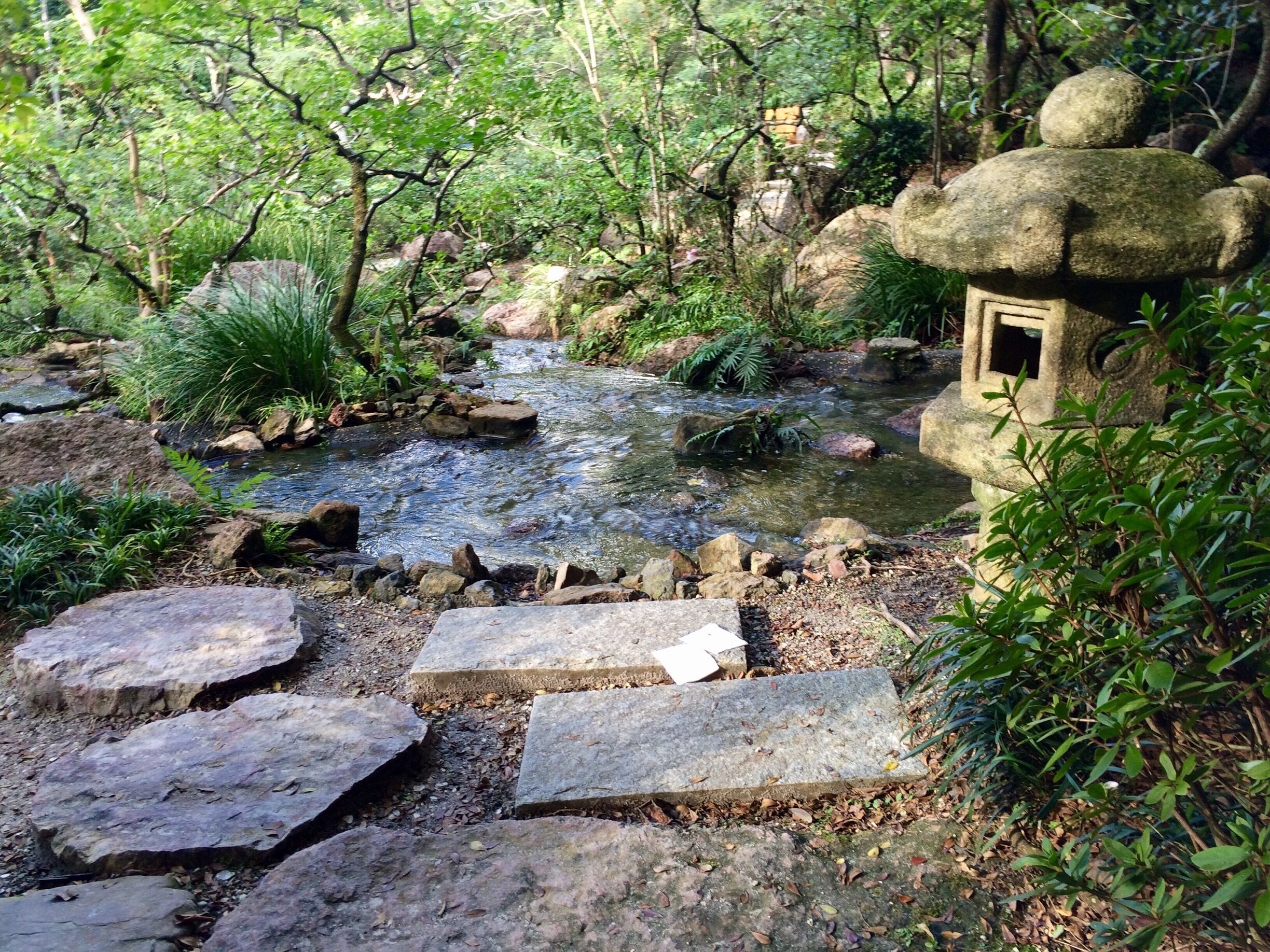 Many garden streams with sculptures!!