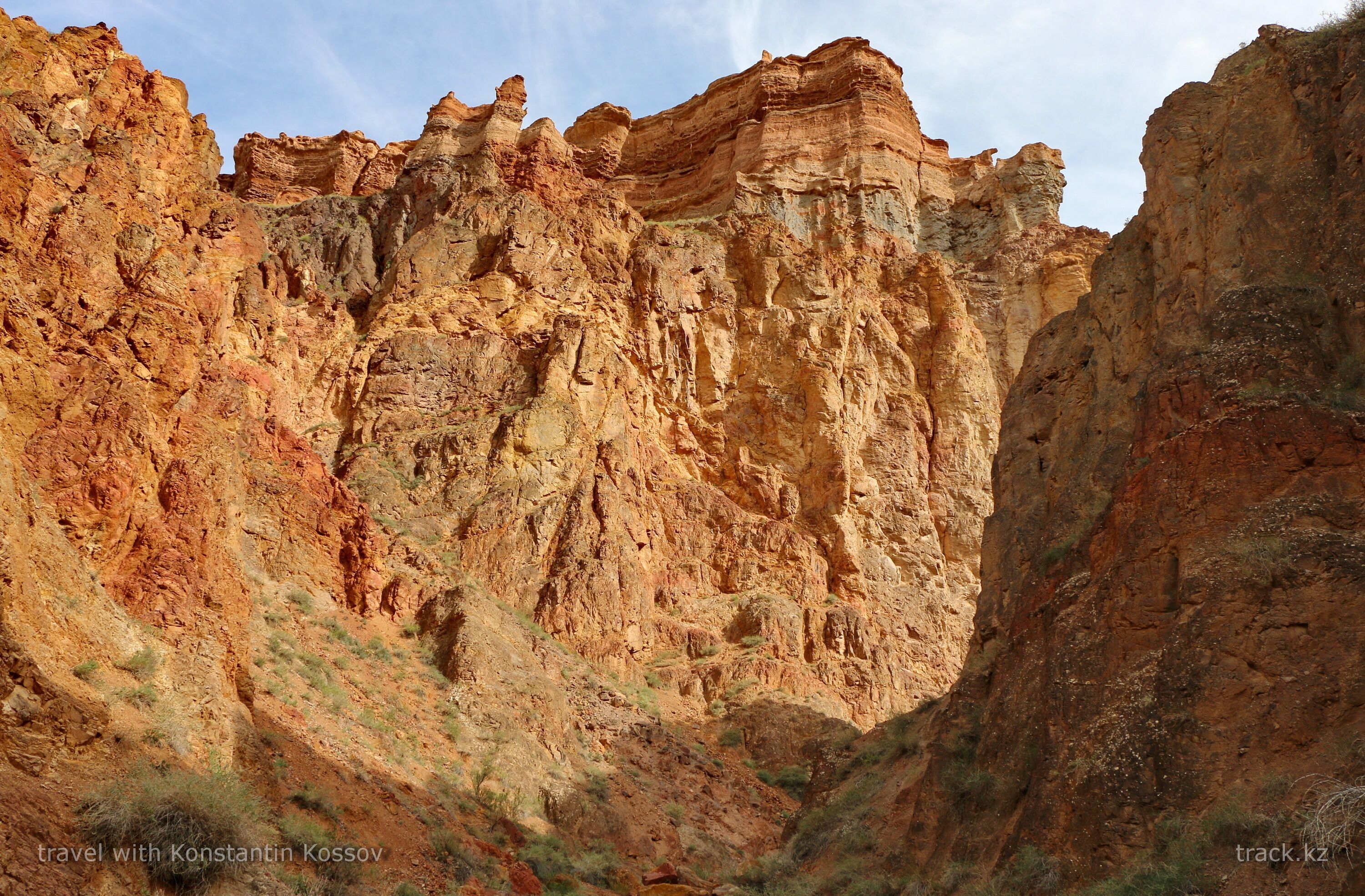 In this tour we will visit four different canyons. Valley of castles, clay canyon, yellow canyon, Temirlik Canyon and several panoramic points. We will settle for the night in the canyon Temirlik. It will be accommodation in tents, among the relic ash grove, on the bank of a small river, surrounded by natural, reddish canyon towers. In our trip, you will have to drive about 500 km of the main road and 80 km offroad, plus we will take walks in the canyons. It will be two days - very full of impressions and views.