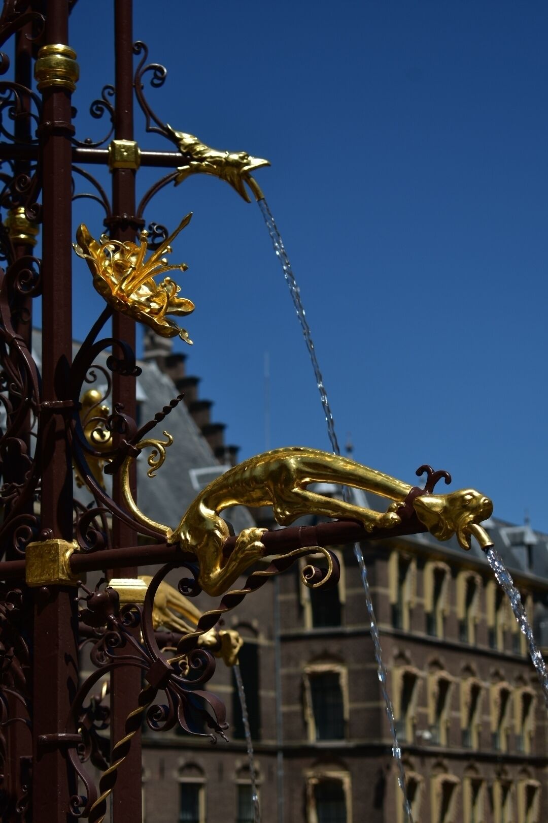 Fabulous water fountain in the Inner Court - Hall of Knights. Walk through the courtyard and see the fairytail-like buildings.
#likealocal
