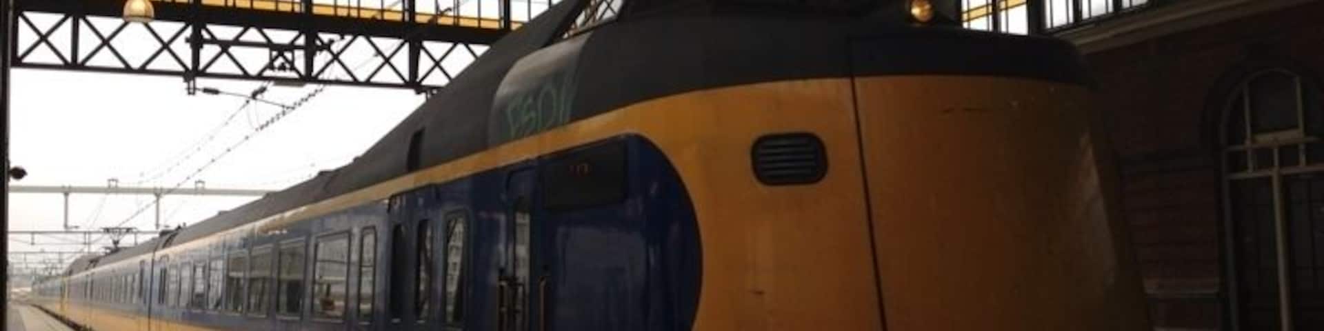 Stain glass yellow from 1891 still looks fine on today's trains
