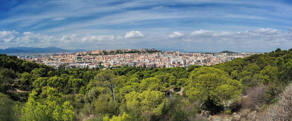 Punto panoramico di Monte Urpinu is an observation point within Cagliari and is nearby to Cagliari and Medau Su Cramu. From this advantageous point is possible to enjoy unequalled panoramic view of Cagliari: Castello district with its fortified walls, Cagliari ponds, Golfo degli Angeli, San Benedetto district and the surrounding hinterland, as far as Sette Fratelli mountains.
#Europe #Italy #Cagliari #Travel