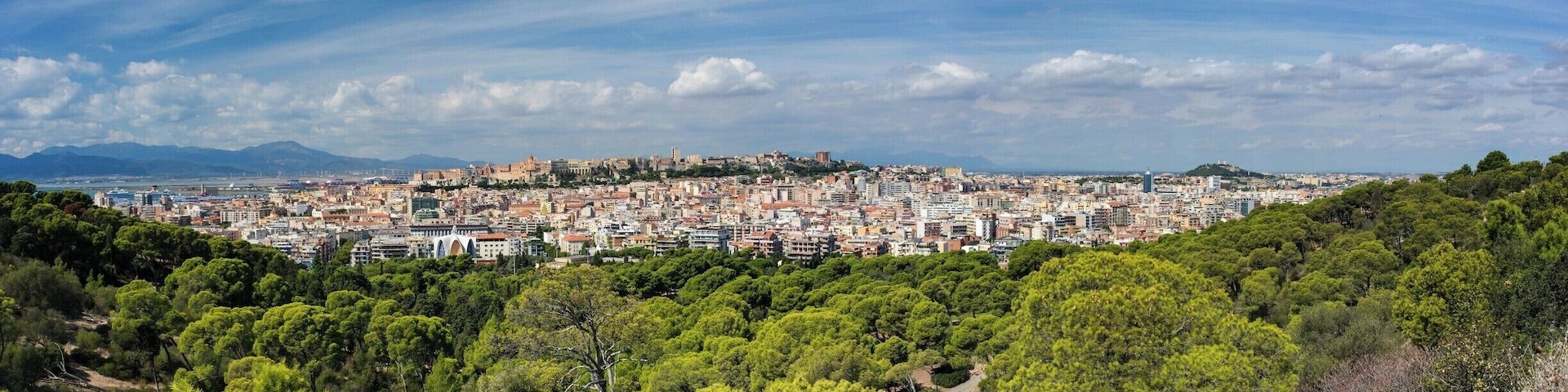 Punto panoramico di Monte Urpinu is an observation point within Cagliari and is nearby to Cagliari and Medau Su Cramu. From this advantageous point is possible to enjoy unequalled panoramic view of Cagliari: Castello district with its fortified walls, Cagliari ponds, Golfo degli Angeli, San Benedetto district and the surrounding hinterland, as far as Sette Fratelli mountains.
#Europe #Italy #Cagliari #Travel