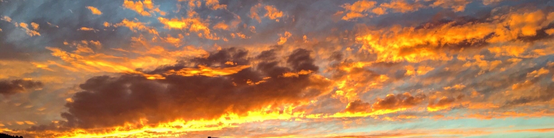 #golden
I just had to stop and admire the fabulous sunset glow seen from Corte Madera Town Center. It is one of those rare instances when you get to see this sight right from the shopping center parking lot.