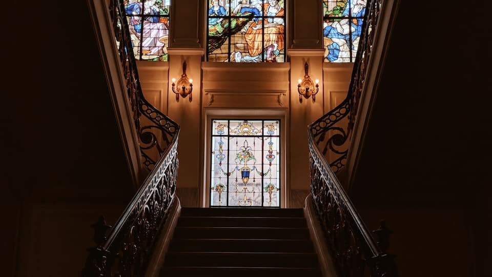 #History
Designed by Italian architect with a beautiful, classic European style, the palace was built in 1907 by the Nile River in Zamalek for Princess Aisha Fahmy. It was fully restored and opened to the public two years ago.