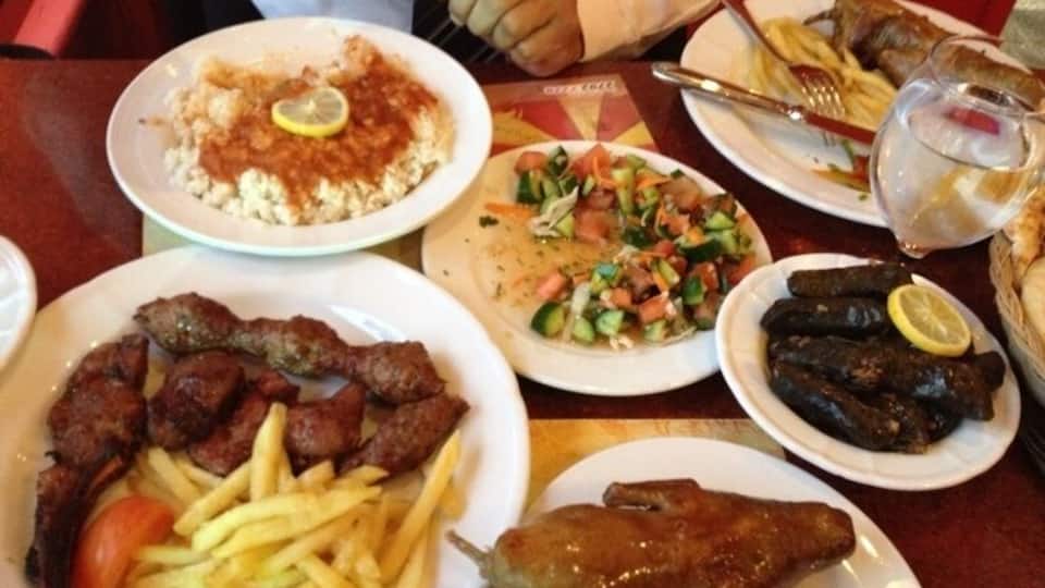 يممم يممم .. حمام ومشويات وورق عنب وبتاع كلوو ياباشا 😍