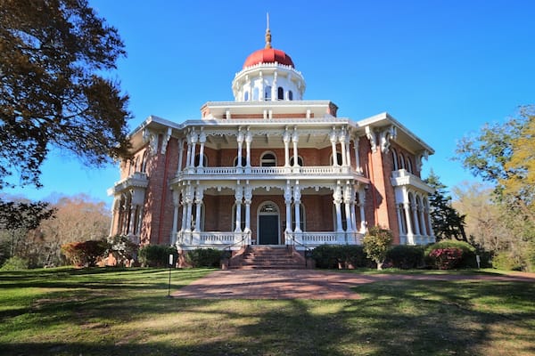 Not the most spectacular photo but a very spectacular building and story.
This 150-year-old house was never completed. The exterior incredibly magnificent but step inside and the top four floors… Or still in the same condition as when the craftsman left in 1865. Well worth the stop!