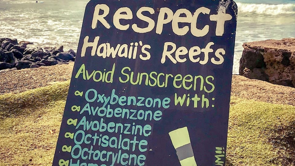I honestly didn’t see enough of these signs around Kaua’i. Knowledge is power. We chose reef-friendly sunscreen for our trip; we helped save the reef and we didn’t get burned. Win-win! #TroverRT #kauai