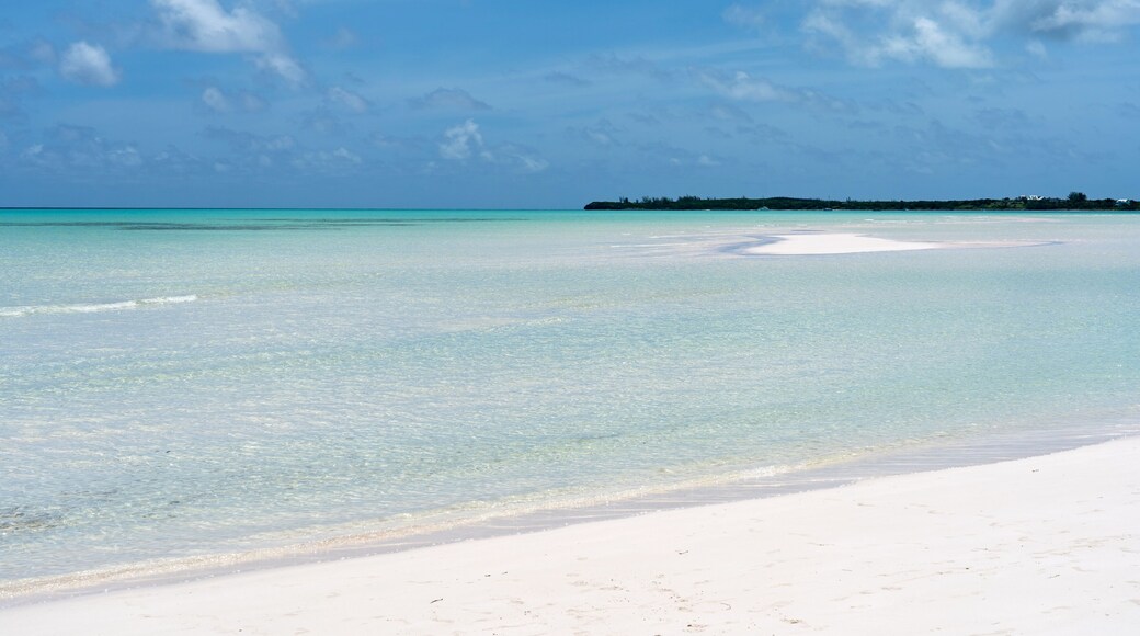 Beautiful Sandbar on the Spanish Wells in the Bahamas