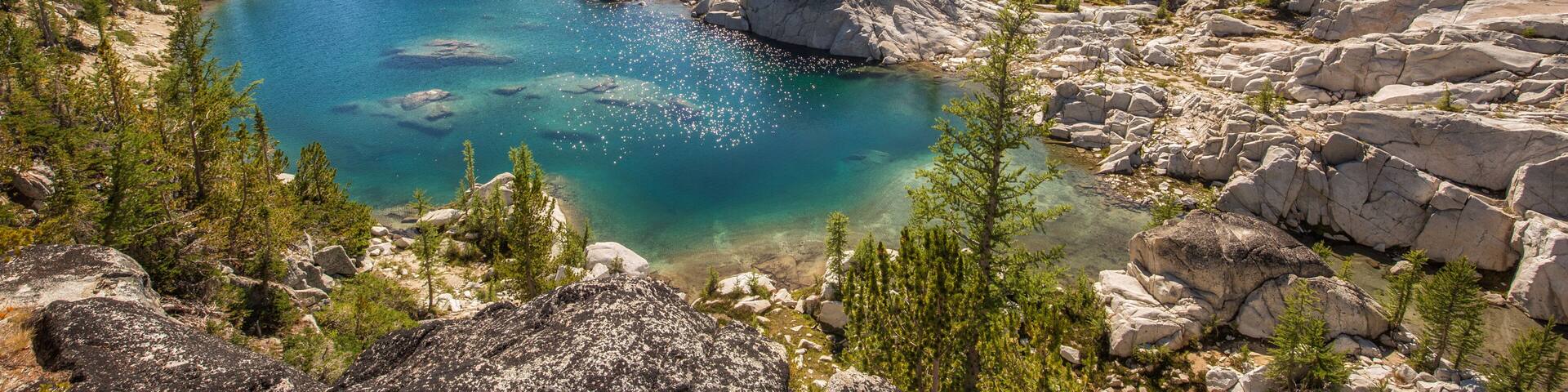 Scenic view of Crystal Lake in Alpine Lakes Wilderness Area
