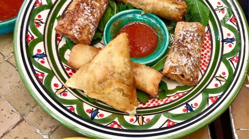 #foodiefinds
La squala has a great local atmosphere and the food is amazing. Highly recommend.