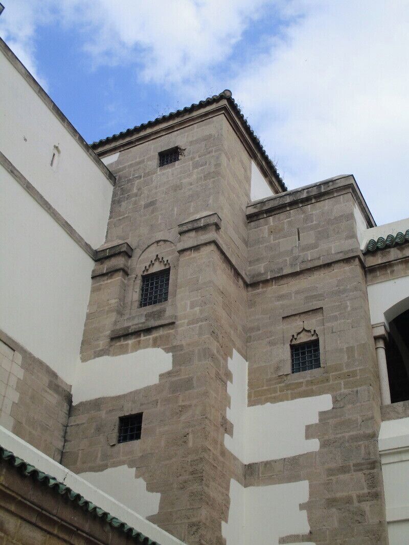  A detail shot of the backside of the Municipal Building.  I loved the 'flame' brickwork above the window grills.

https://davenotravels.blog