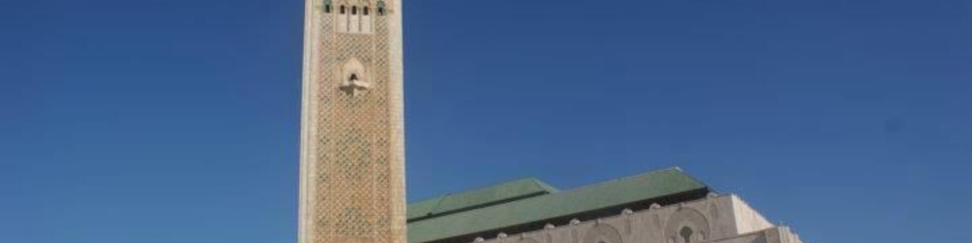 The Hassan II Mosque in Casablanca Morocco, which sits part on land and part on water.
#mosque #casablanca #morocco #architecture