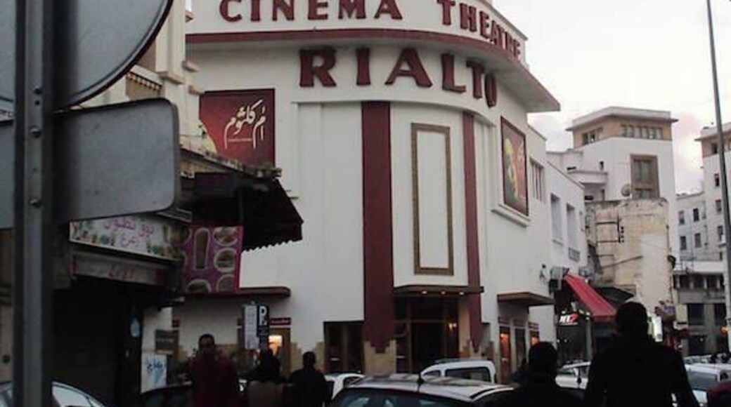 One of first things I saw in Casablanca was this Art Deco landmark - the Rialto Cinema. Josephine Baker and Edith Piaf both performed here. It is still in operation (as of 2017 when I snapped this photo).
https://davenotravels.blog