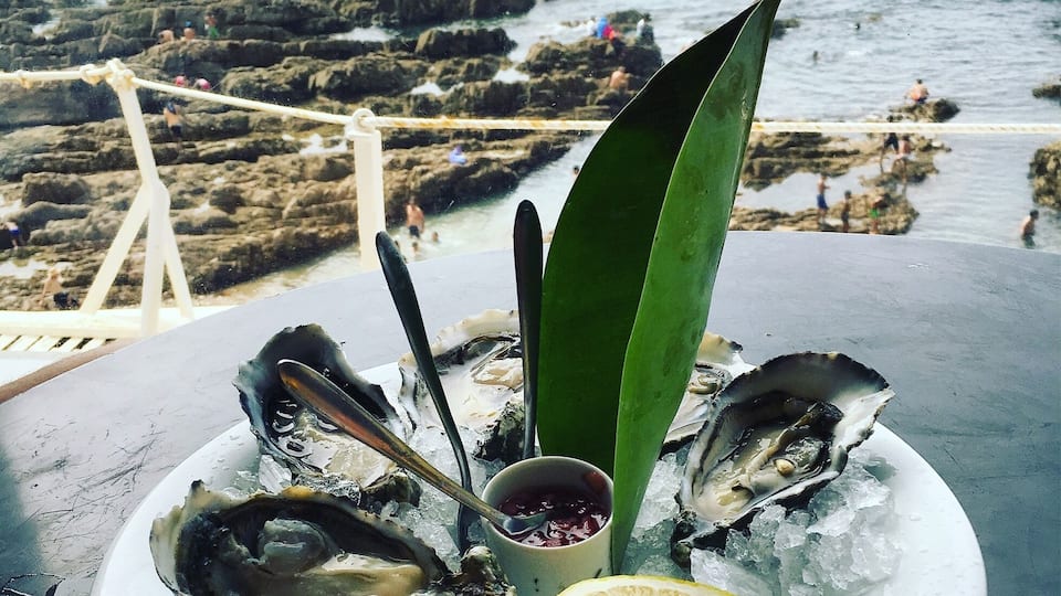 BEST oysters I've ever had. And a sea view?! Couldn't get any better than this! Everything on Cabestan's menu looked absolutely delicious. Was only able to try a few things and they were amazing. The bathrooms in this restaurant are pretty cool too! Full length windows for a sea view while on the John! Ha 🙈