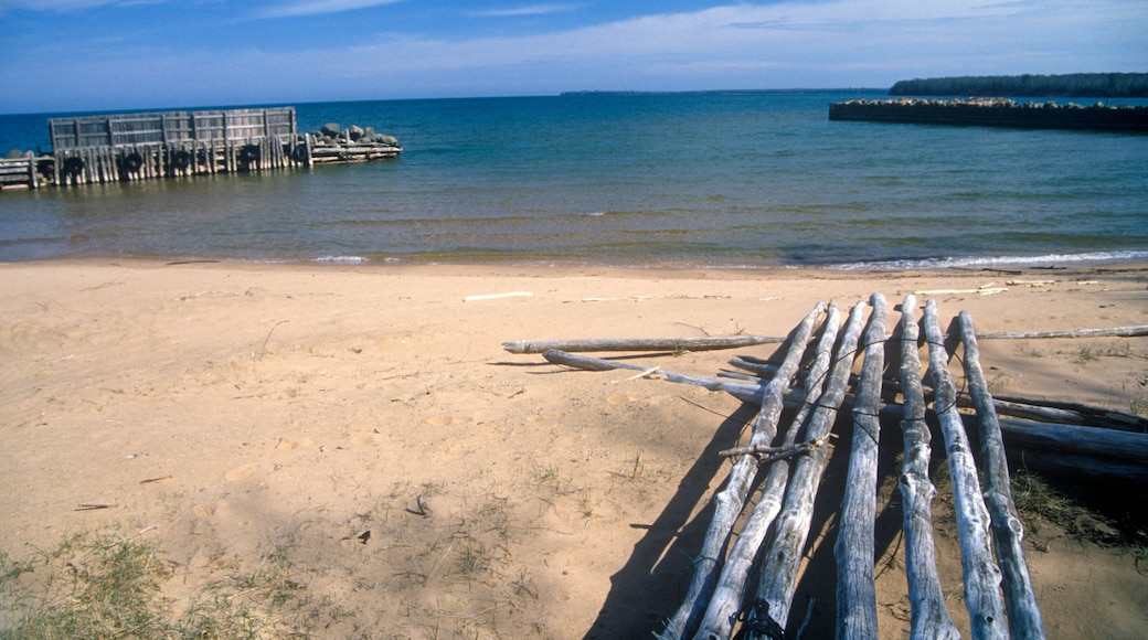 Detail on Lake Superior, Apostle Islands, Red Cliff, WI