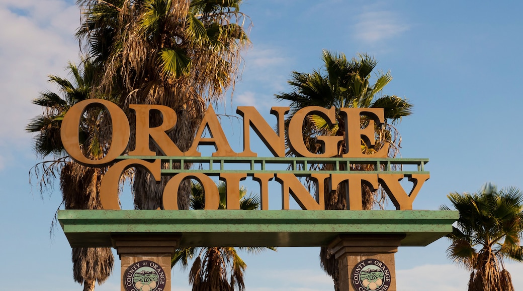 Orange County California Public Welcome SIgn
