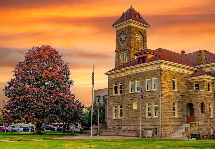 The county courthouse in Dallas Oregon